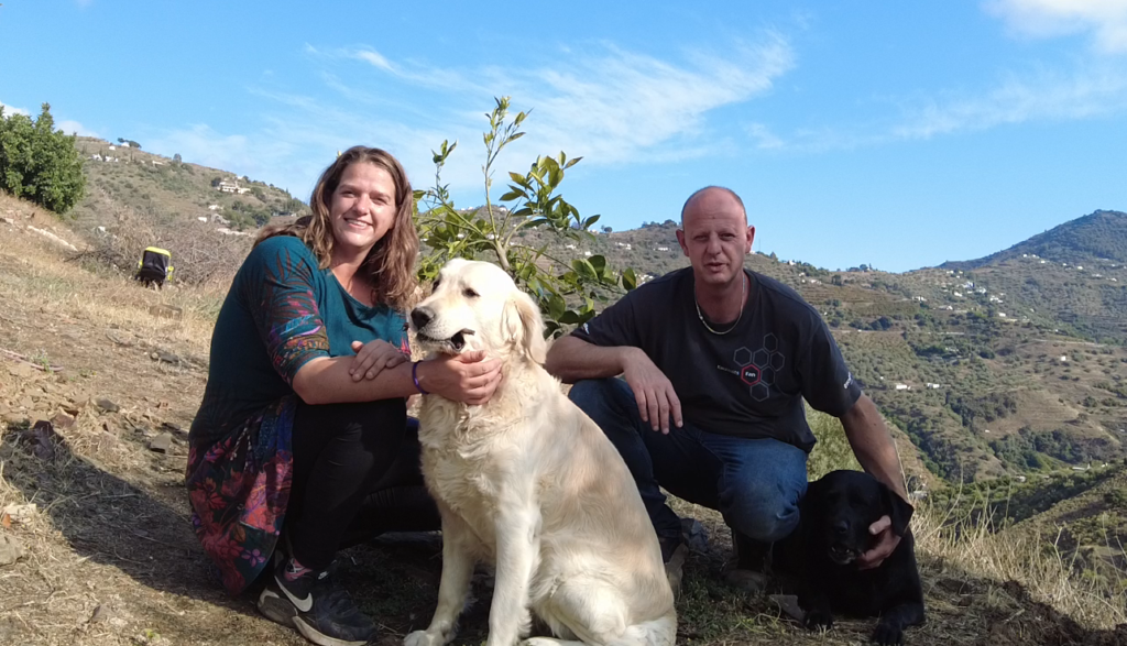 Met de honden op onze finca.